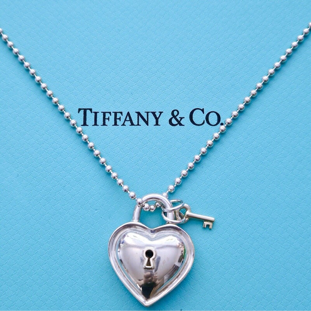 Vintage Tiffany & Co. Large Heart Padlock & Key 18k Silver Pendant Necklace 34”